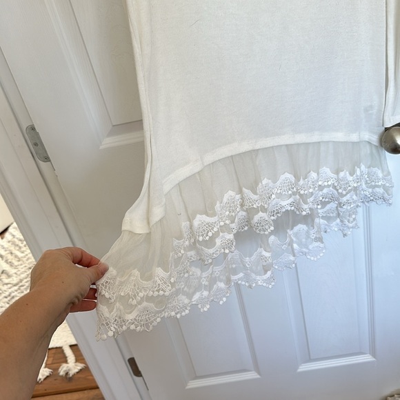 🔥Reborn, J size medium lace, BoHo, free, flowing shirt - Picture 4 of 8